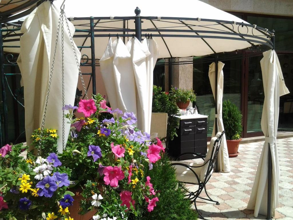 Anastasia Boutique Aparthotel Sofia Exterior photo